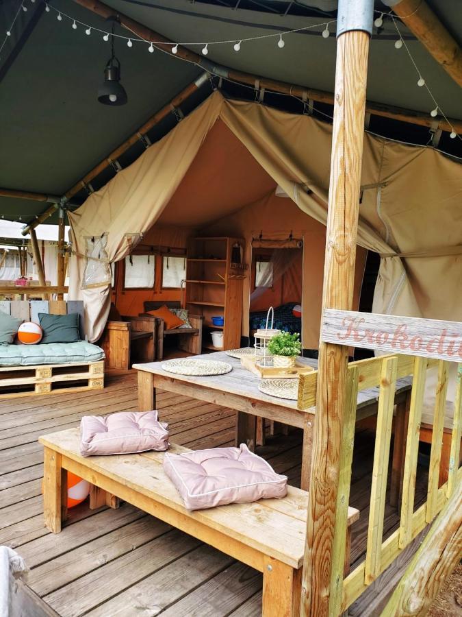 Vakantiepark De Bergen Wanroij - Safaritent Esterno foto