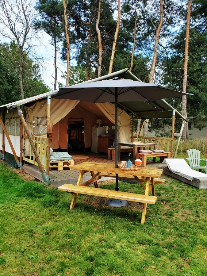 Vakantiepark De Bergen Wanroij - Safaritent Esterno foto